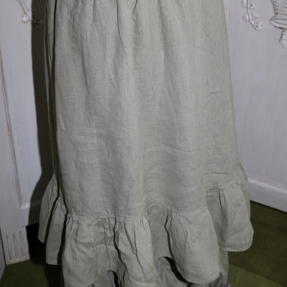 Light green lined linen skirt